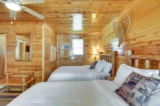 Glowackis Lodge Mille Lacs Lake Group Getaway! - 1