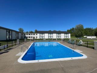Days Inn by Wyndham Erie - Erie - 9