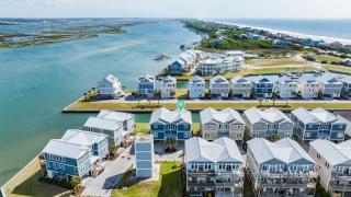 Ripkens Retreat - Surf City - 0