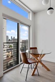 Modern Lifestyle Loft with View - Zuni Lofts - Denver - 2