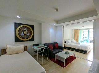 the Royal Guest House - 1