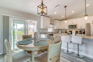 Newly Built Home 8 Mi to Fishermans Village - 4