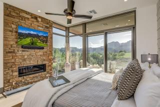 Complete Luxury , Extras and Red Rock Vistas - Exclusive Golf Community - Sedona - 8