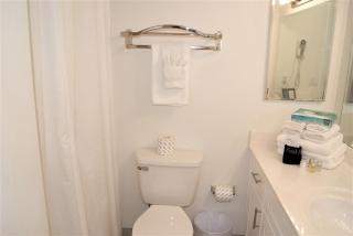 246- Fully Furnished 1BR Suite-Pet Friendly - Scottsdale - 7