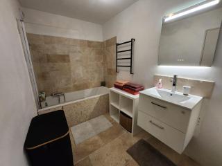 Le Pradet Cosy Beach Apartment, proximité plage à pied - Le Pradet - 1