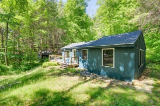 Hiking Trails On-Site Cozy Falls Brook Cabin -  - 8