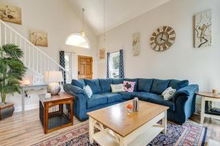 Dog-Friendly Live Oak Home with Hot Tub and Game Room! - San Antonio - 6