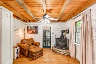 Peaceful Mt Juliet Cabin with Hot Tub and Fire Pit - Nonaville - 5