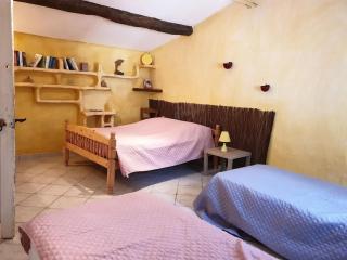 Maison accueillante avec piscine partagée à Meursac + Spa - 1