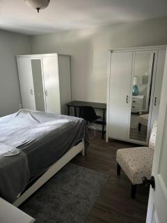 Blue door loft upper apartment - Thorold - 2