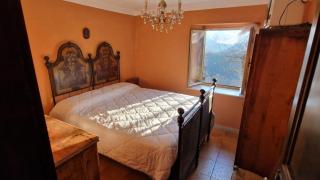 Casetta immersa nella natura - 6