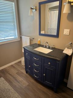 Blue door loft upper apartment - Thorold - 5