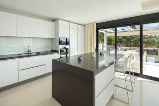 All About Villa Breeze - Marbella - 5