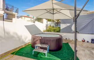 Amazing Apartment In Crikvenica - Crikvenica - 9
