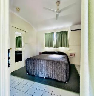 country way motor inn - 8