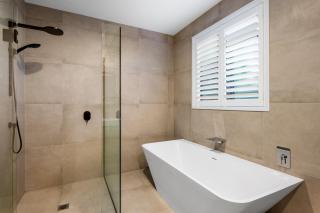 Beacon Point Retreat by Sotheby's Luxury Rental Homes - Wanaka - 1
