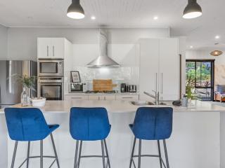 Luxury Farm House on 20 acres - Sleeps 22 - St Albans - 3
