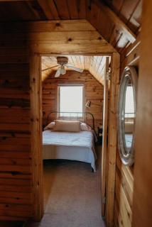 Beautiful Alaskan Log Cabin on Wooded Lot - 6