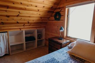 Beautiful Alaskan Log Cabin on Wooded Lot - 5