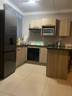 Black Olive Haven - 4