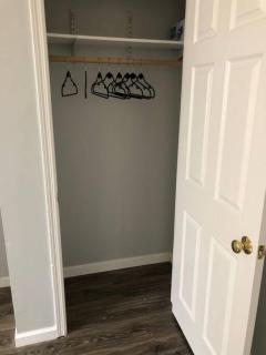 Private 2-bedroom with free parking and direct bus to NYC Manhattan only 2 blocks away - Linden - 7