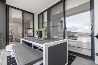 CBD Apartments by the International - 3