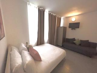 Carmel Market Center Apartments TLV studio - 8