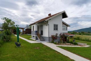 Kuća za odmor BELINA - Otočac - 0