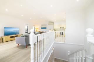 Resthaven 3b Messines Street - 1