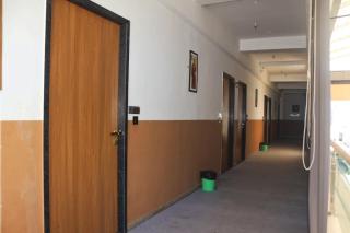 Hotel Gold Palace Inn - Surate - 4