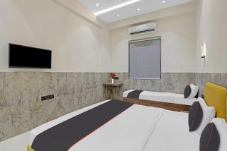 Hotel Gold Palace Inn - Surat - 1