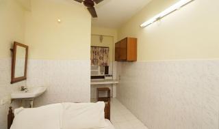 Thangam balaji Guest House -Near US Consulate - Chennai - 4