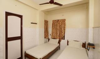 Thangam balaji Guest House -Near US Consulate - Chennai - 6