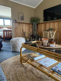 Great Lakes wilderness three bedroom home - Miena - 4
