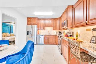 One-bedroom Suite Heated pool Dock Access Quiet Neighborhood SaltAire Two RESlDENCES - Fort Lauderdale - 2