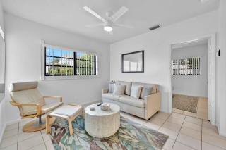 One-bedroom Suite Heated pool Dock Access Quiet Neighborhood SaltAire Three RESlDENCES - Fort Lauderdale - 8