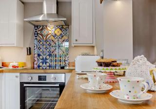 Holton Cottages - Burwash - 7