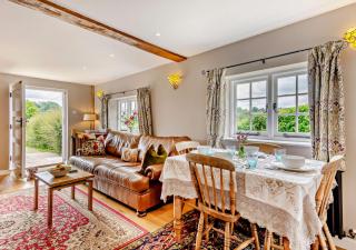 Holton Cottages - Burwash - 0