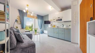 Apartamenty Sun & Snow Enklawa Krynica Morska - basen zewnętrzny sezonowy, sala zabaw, obok lasu - Krynica Morska - 0