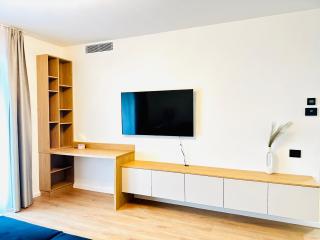 Bel Dom, a spacious new 2 rooms apartment & parking - 5