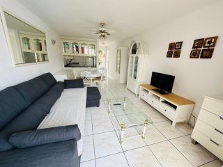 2 Bedrooms Playa Las Américas Parque Santiago I Heated Pool - Playa de las Americas - 6