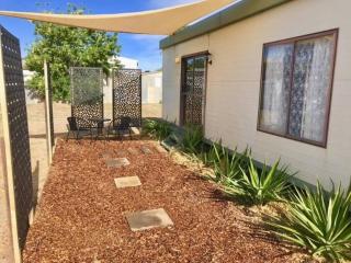 Cute Private Studio Flat with AIRCON! - Hay - 8
