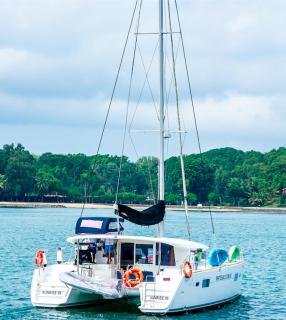 White Sails Yacht Sunrise - Singapura - 3