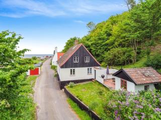 Holiday Home Scarlet - 5m from the sea by Interhome - Hasle - 5