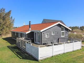 Holiday Home Franceska - 450m from the sea by Interhome - Løkken - 2