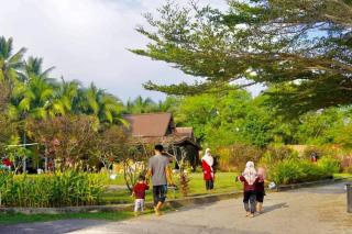 Kemunting Beach Resorts - Masjid Tanah - 2