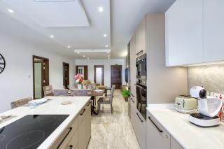 Lavish 3bed In Fair Water Homes Swieqi By Homely - Is-Swieqi - 2