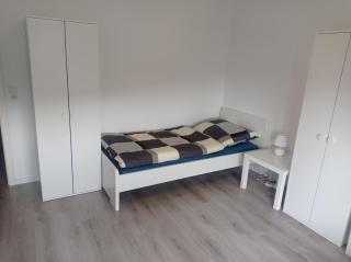 IaM 100 Qm 7 Betten ,Schlafcouch, mit Balkon, Küche, 3 Schlafzimer, 2 Badezimmer - Plettenberg - 4