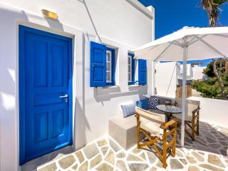 Kefalas Studio in Naousa - 2