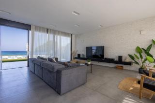 Liam Beach Front Luxury Villa with 100m2 infinity pool - Fánai - 1
